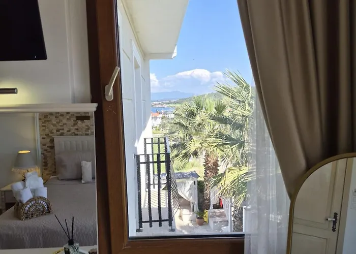 Cunda Paradise Otel